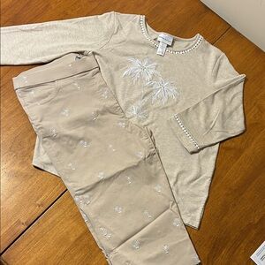 Alfred Dunner matching top and capris